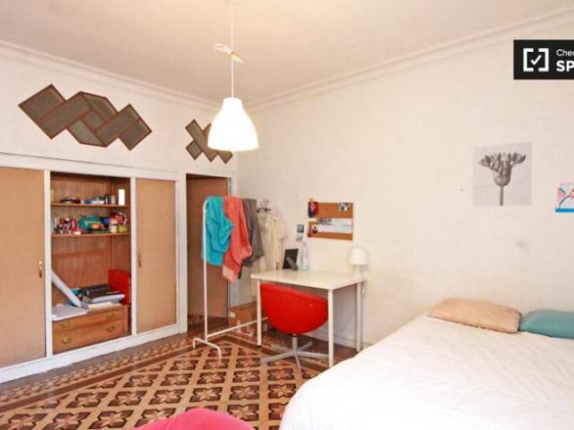 Shared Living/Roommate 5 Dormitorio Barcelona Barcelona ES101736025