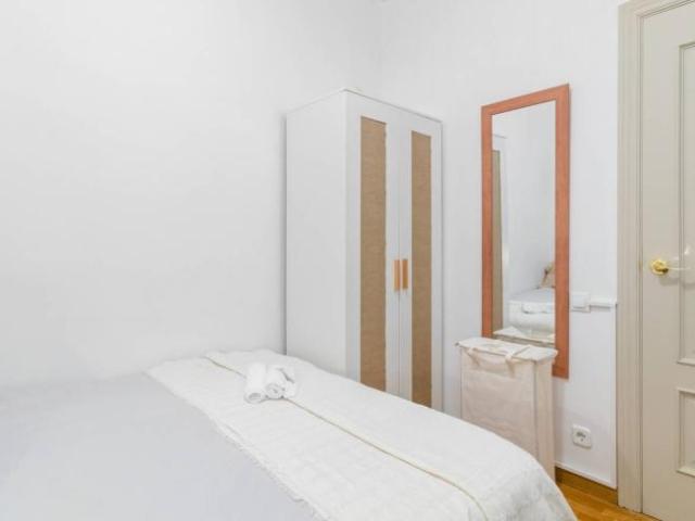 Shared Living/Roommate 5 Dormitorio Barcelona Barcelona ES101806739