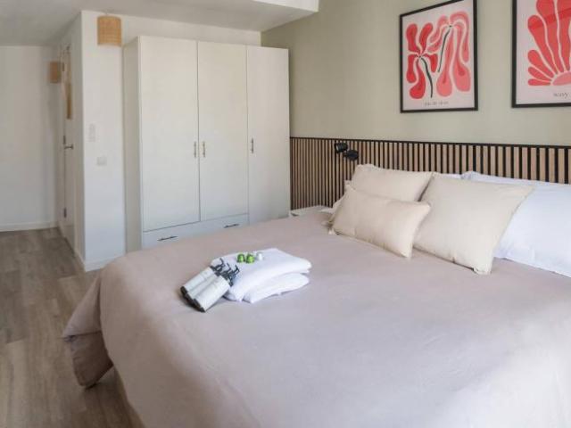 Shared Living/Roommate 5 Dormitorio Barcelona Barcelona ES101809290