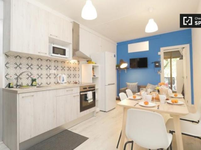 Shared Living/Roommate 5 Dormitorio Barcelona Barcelona ES101812044
