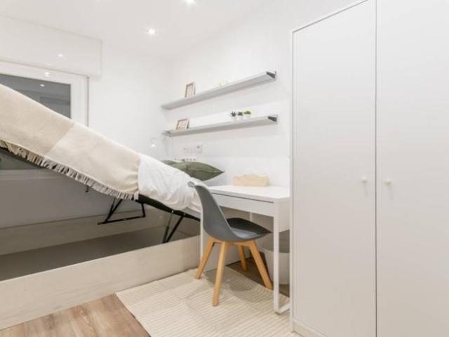 Shared Living/Roommate 5 Dormitorio Barcelona Barcelona ES101813644