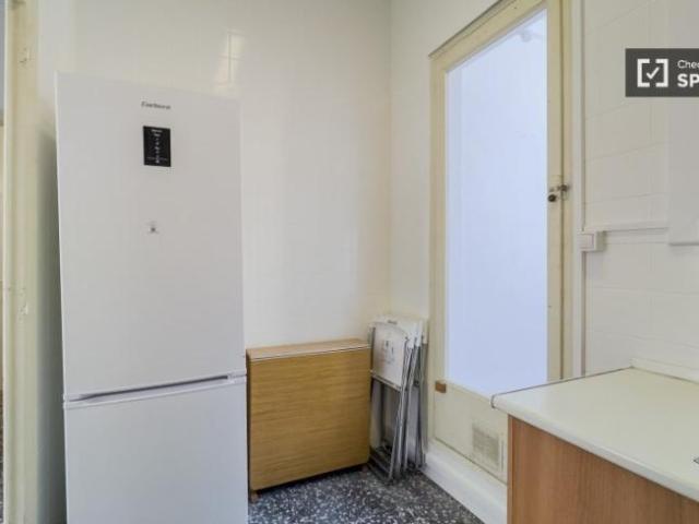 Shared Living/Roommate 5 Dormitorio Barcelona Barcelona ES101815269