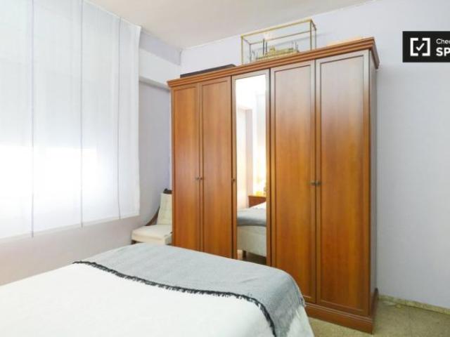 Shared Living/Roommate 5 Dormitorio Barcelona Barcelona ES101816073