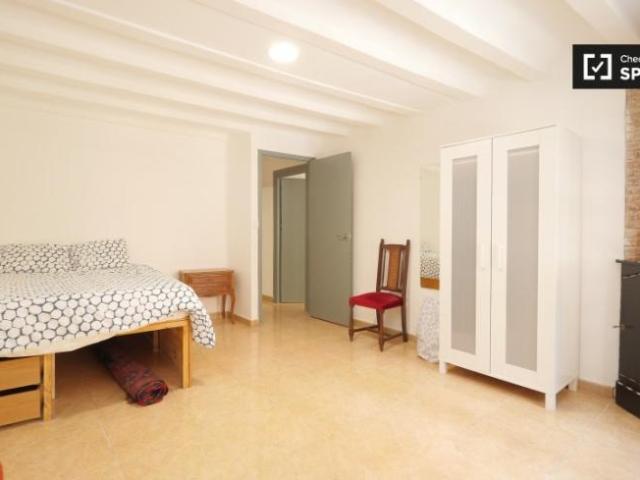 Shared Living/Roommate 5 Dormitorio Barcelona Barcelona ES101818124