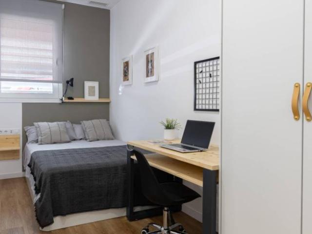 Shared Living/Roommate 5 Dormitorio Barcelona Barcelona ES102438761
