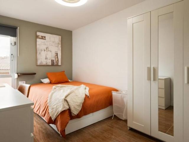 Shared Living/Roommate 5 Dormitorio Barcelona Barcelona ES102554406