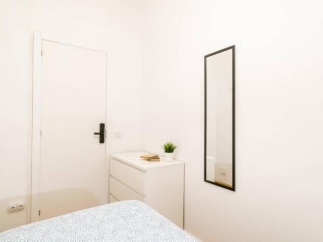 Shared Living/Roommate 5 Dormitorio Barcelona Barcelona ES103580404