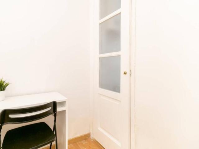 Shared Living/Roommate 5 Dormitorio Barcelona Barcelona ES103580591