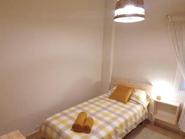 Shared Living/Roommate 5 Dormitorio Barcelona Barcelona ES104602121