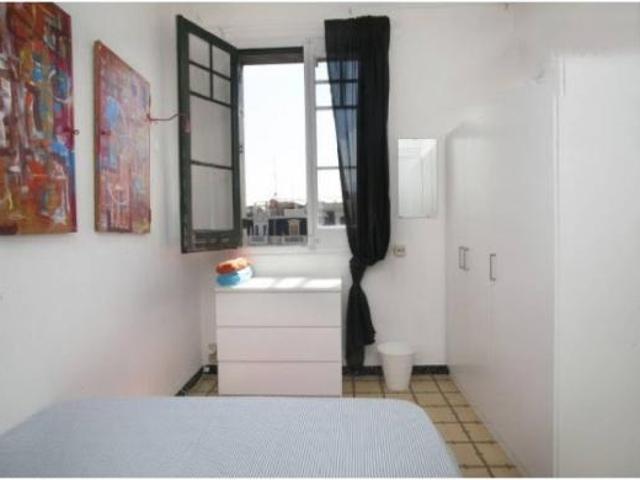 Shared Living/Roommate 5 Dormitorio Barcelona Barcelona ES104683397