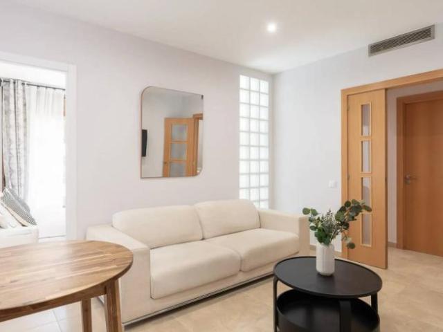 Shared Living/Roommate 5 Dormitorio Barcelona Barcelona ES104713248