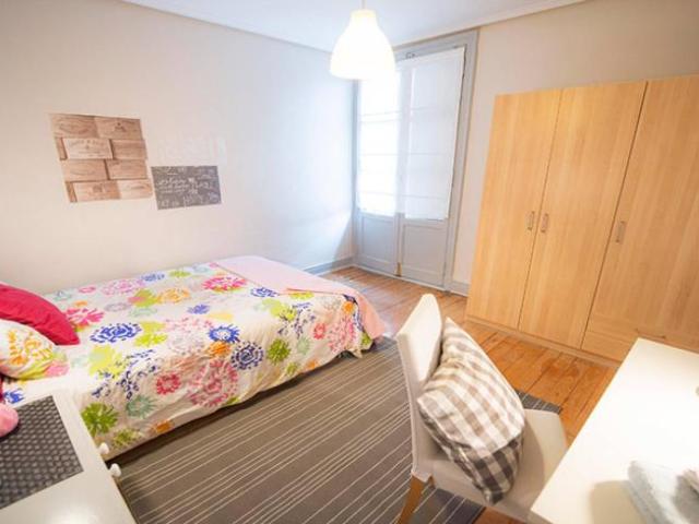 Shared Living/Roommate 5 Dormitorio Bilbao Bilbao ES103597754