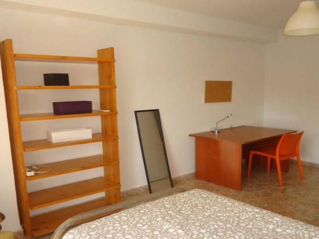 Shared Living/Roommate 5 Dormitorio Cordoba Cordoba ELS101836166
