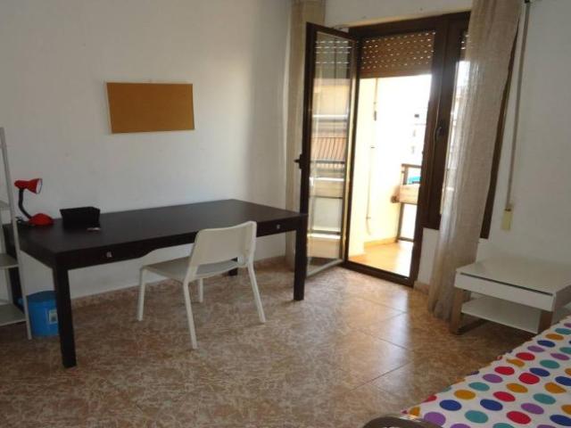 Shared Living/Roommate 5 Dormitorio Cordoba Cordoba ES101806126