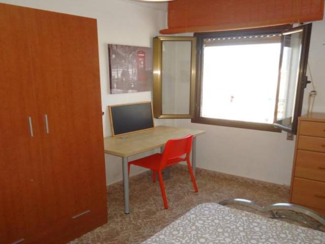 Shared Living/Roommate 5 Dormitorio Cordoba Cordoba ES101821914
