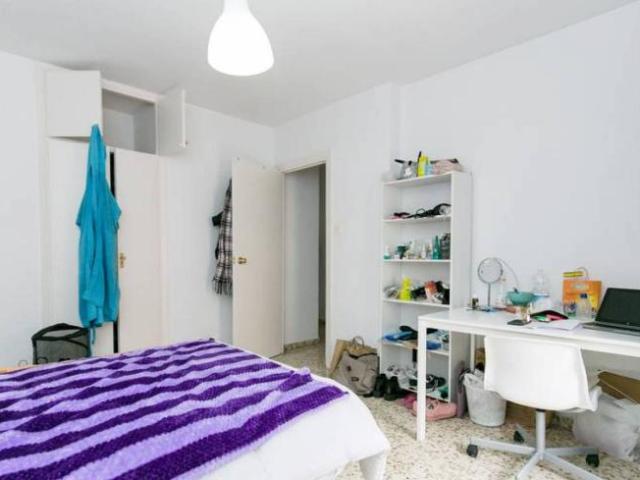 Shared Living/Roommate 5 Dormitorio Granada Granada ES101514127