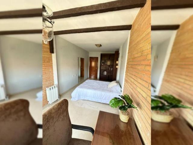 Shared Living/Roommate 5 Dormitorio Granada Granada ES103925547