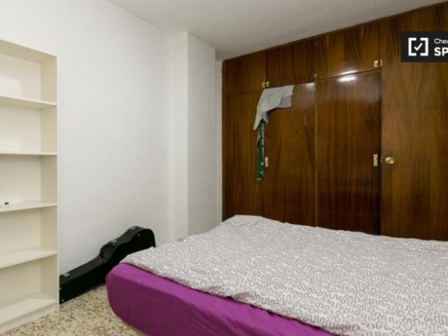 Shared Living/Roommate 5 Dormitorio Granada Granada ES104683345