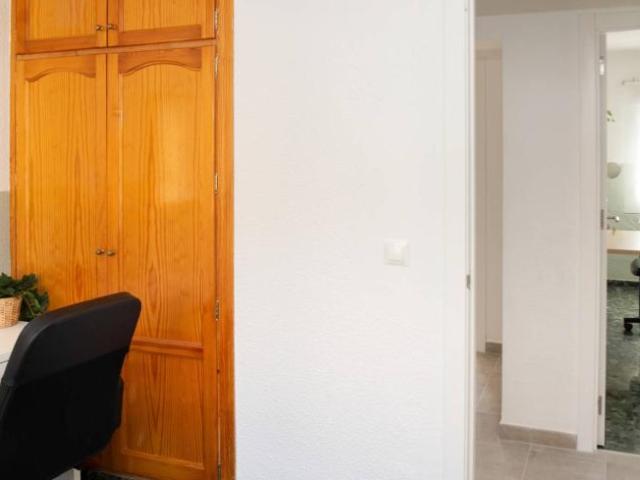 Shared Living/Roommate 5 Dormitorio Granada Granada ES104845594