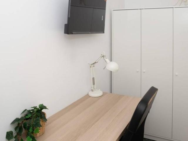 Shared Living/Roommate 5 Dormitorio Granada Granada ES104845649
