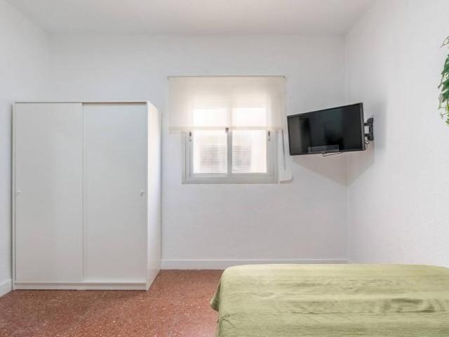 Shared Living/Roommate 5 Dormitorio Granada Granada ES104845876