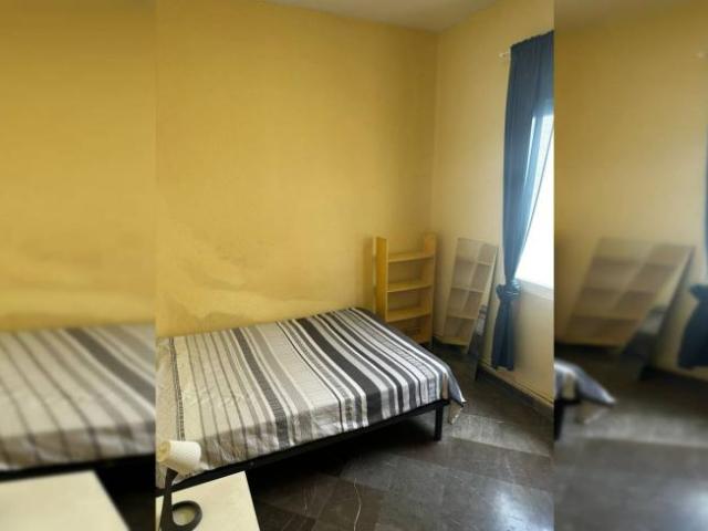 Shared Living/Roommate 5 Dormitorio Granada Granada ES98364779