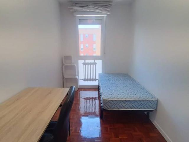 Shared Living/Roommate 5 Dormitorio Pamplona Pamplona ES103926210