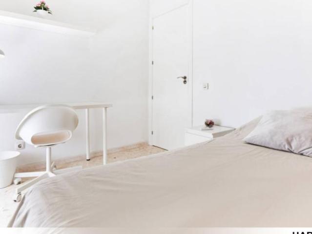 Shared Living/Roommate 5 Dormitorio Seville Seville ES101788702
