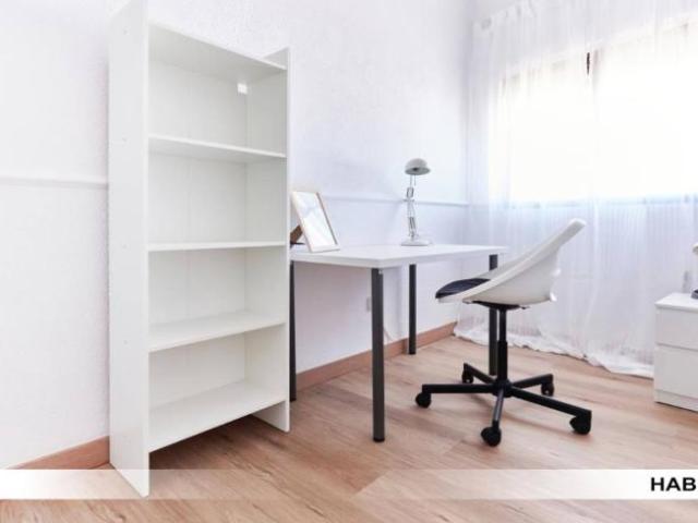 Shared Living/Roommate 5 Dormitorio Seville Seville ES101845372