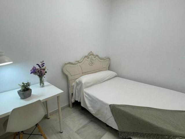 Shared Living/Roommate 5 Dormitorio Seville Seville ES101807698