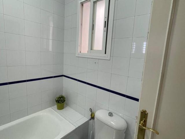 Shared Living/Roommate 5 Dormitorio Seville Seville ES101837381