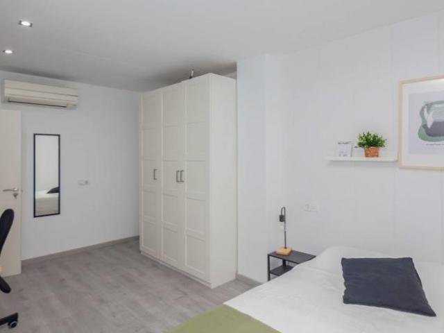 Shared Living/Roommate 5 Dormitorio Valencia Valencia ES104845572