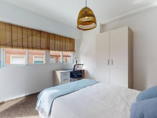 Shared Living/Roommate 5 Dormitorio Valencia Valencia ES104845616