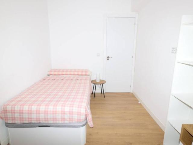 Shared Living/Roommate 5 Dormitorio Valencia Valencia ES101191840