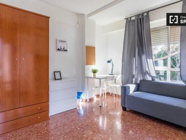 Shared Living/Roommate 5 Dormitorio Valencia Valencia ES101918371