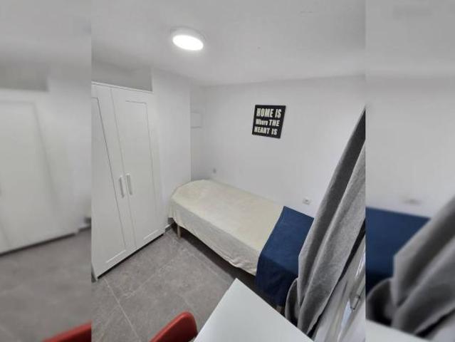 Shared Living/Roommate 5 Dormitorio Valencia Valencia ES101990915
