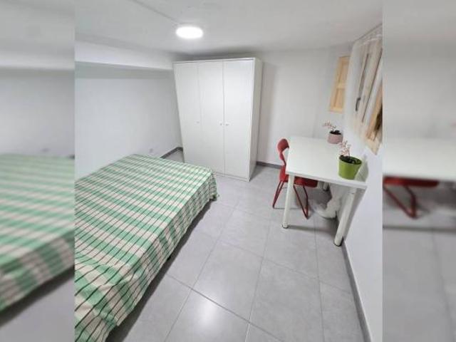 Shared Living/Roommate 5 Dormitorio Valencia Valencia ES101991350