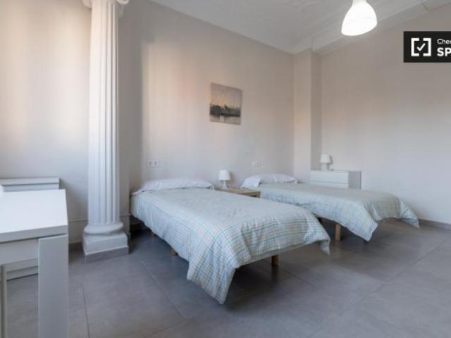 Shared Living/Roommate 5 Dormitorio Valencia Valencia ES103490909