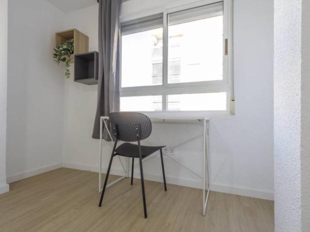 Shared Living/Roommate 5 Dormitorio Valencia Valencia ES103657325