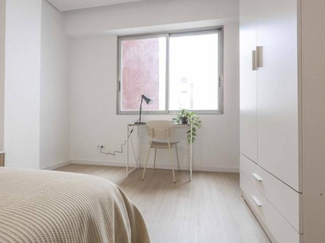 Shared Living/Roommate 5 Dormitorio Valencia Valencia ES103657330