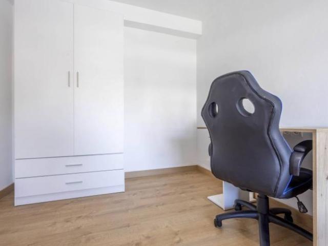 Shared Living/Roommate 5 Dormitorio Valencia Valencia ES103657449