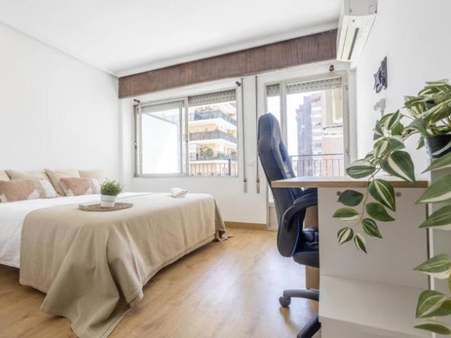 Shared Living/Roommate 5 Dormitorio Valencia Valencia ES103657451