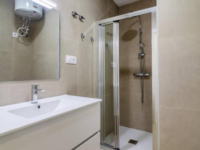 Shared Living/Roommate 5 Dormitorio Valencia Valencia ES103657605