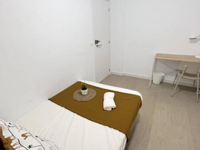 Shared Living/Roommate 5 Dormitorio Valencia Valencia ES103657833