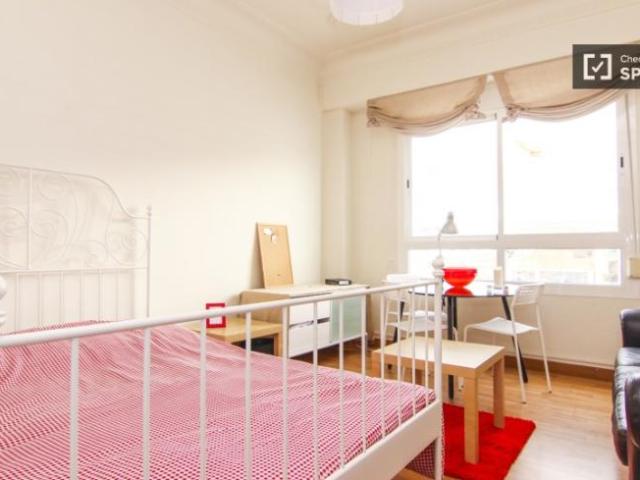 Shared Living/Roommate 5 Dormitorio Valencia Valencia ES91326702