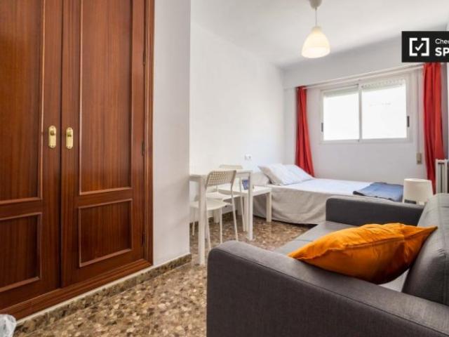 Shared Living/Roommate 5 Dormitorio Valencia Valencia ES91327908