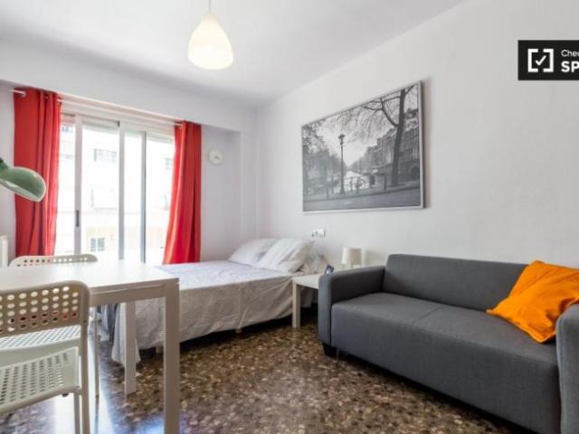 Shared Living/Roommate 5 Dormitorio Valencia Valencia ES91327910