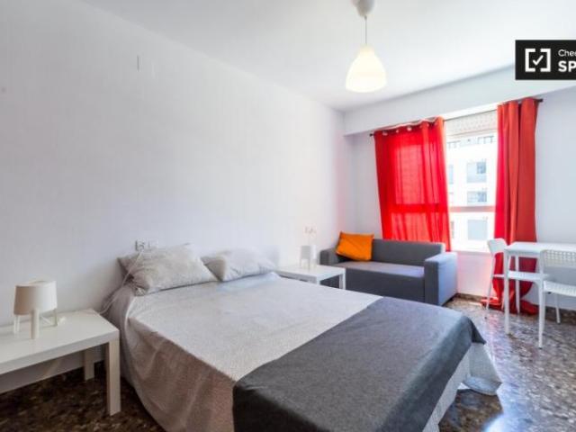 Shared Living/Roommate 5 Dormitorio Valencia Valencia ES91327918