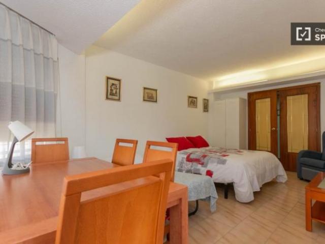 Shared Living/Roommate 5 Dormitorio Valencia Valencia ES91328799