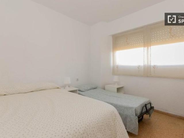 Shared Living/Roommate 5 Dormitorio Valencia Valencia ES91328804